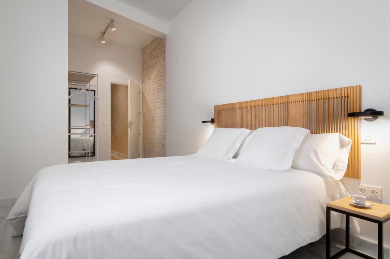 Magno Apartments San Gil - Shared Jacuzzi Sevilla Eksteriør billede