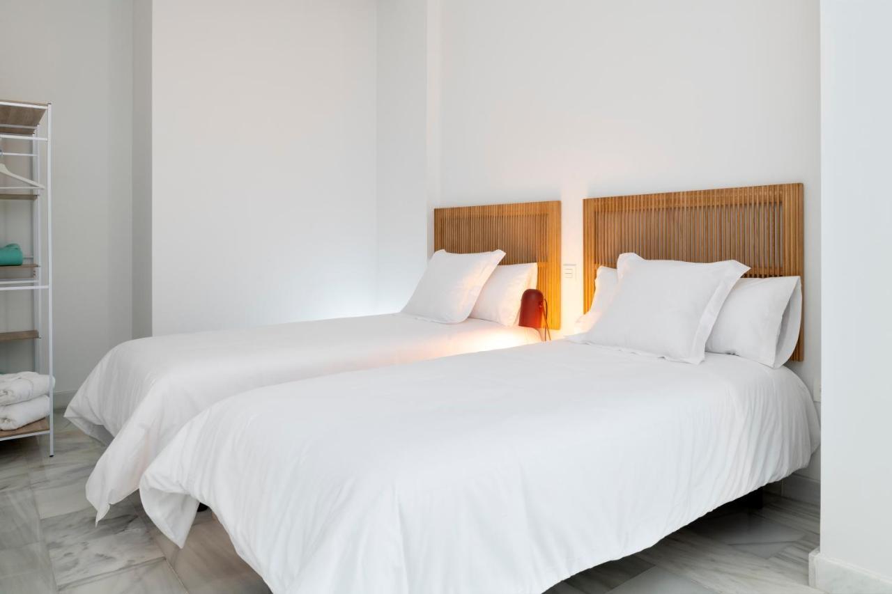 Magno Apartments San Gil - Shared Jacuzzi Sevilla Eksteriør billede