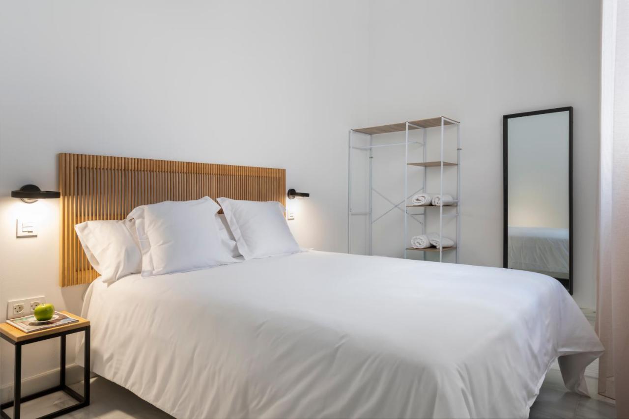 Magno Apartments San Gil - Shared Jacuzzi Sevilla Eksteriør billede